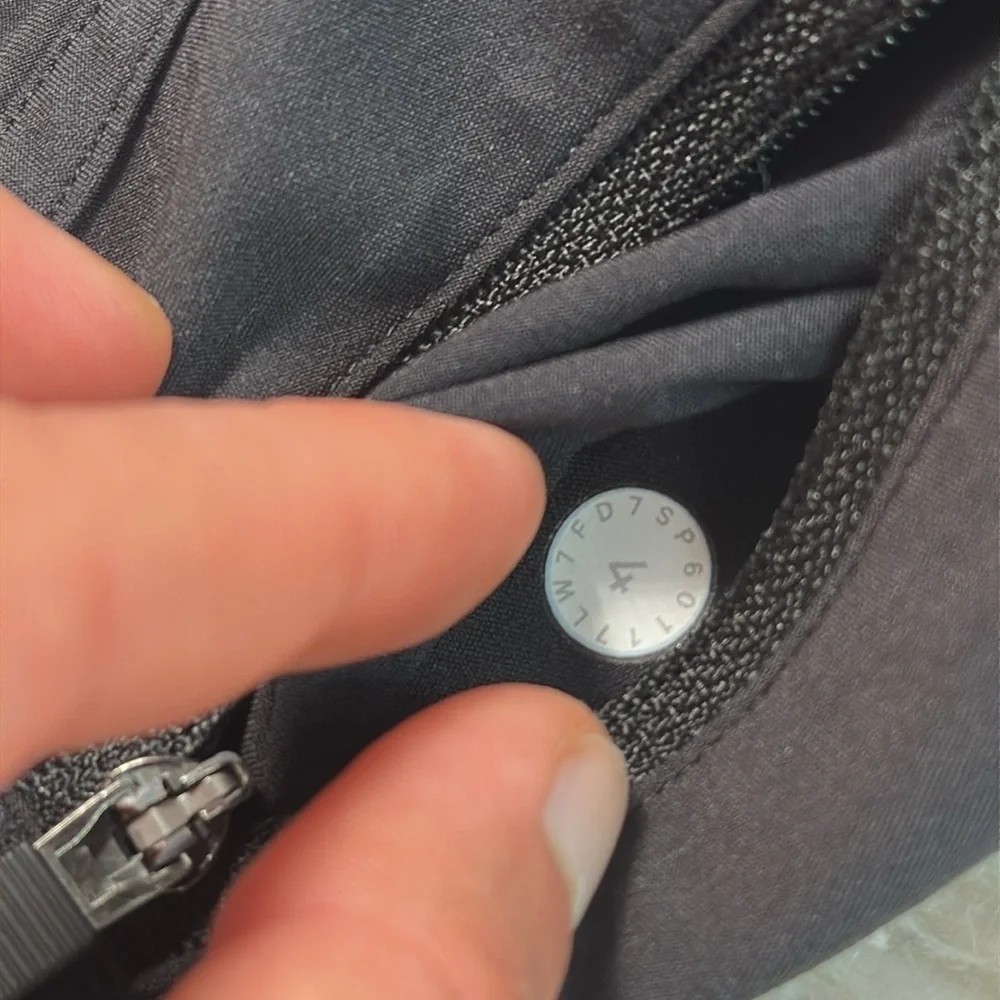 Lululemon Tracker Short IV Black